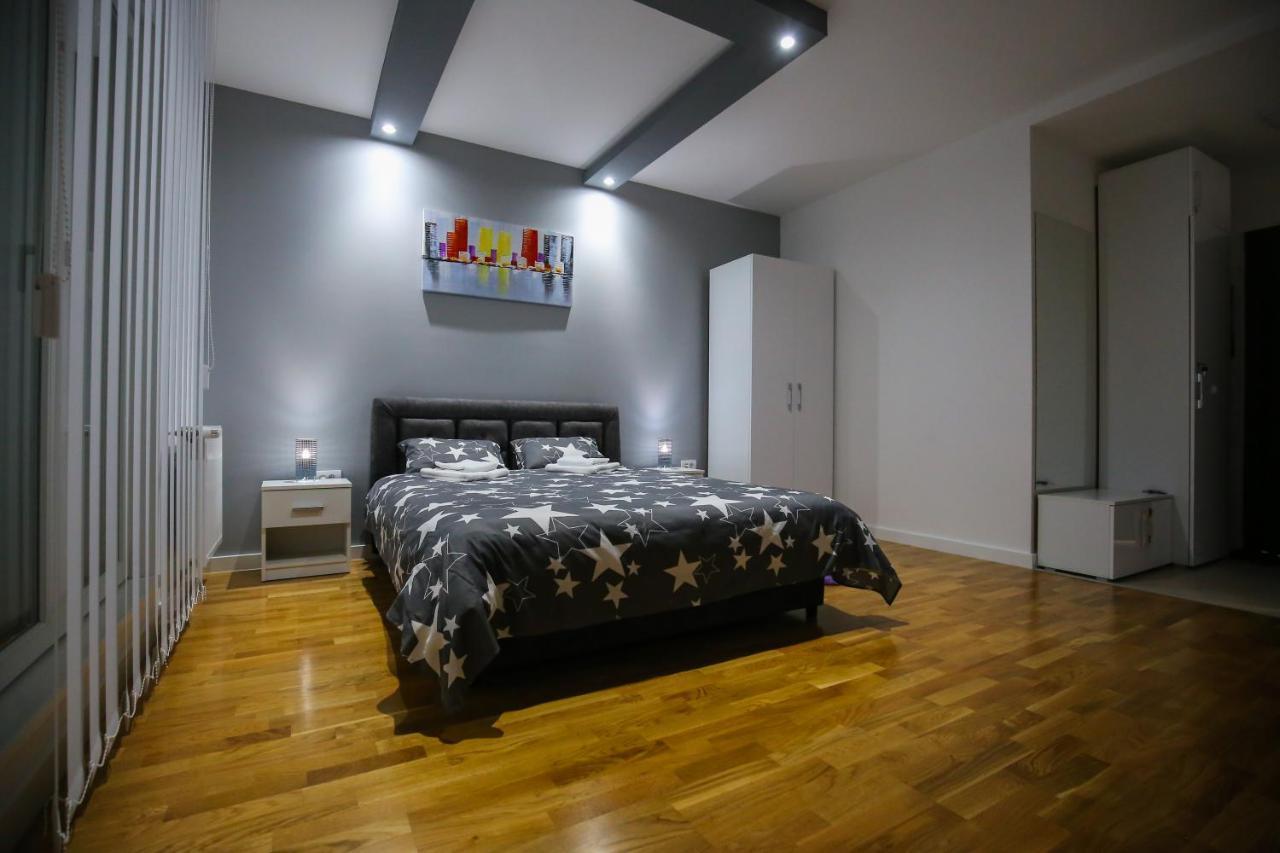Manirosi 3 Apartman Subotica Luaran gambar