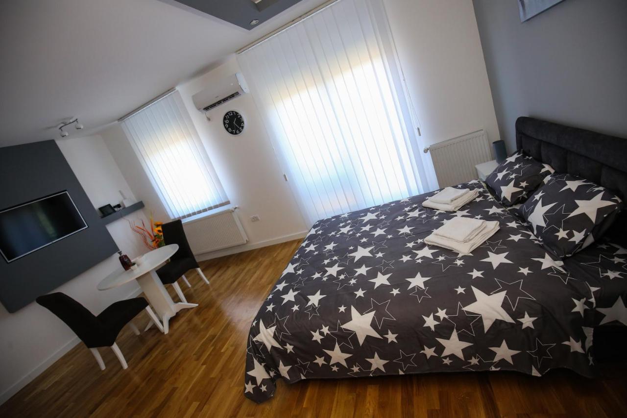 Manirosi 3 Apartman Subotica Luaran gambar